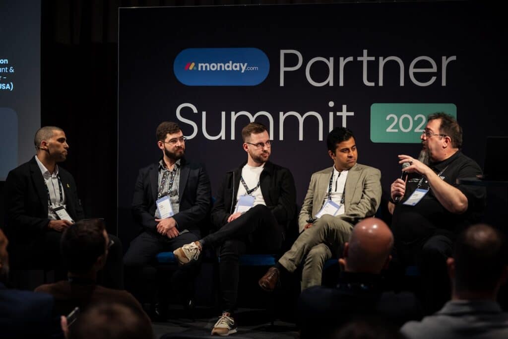Nicolas Szurlej durant la table ronde au Partner Summit